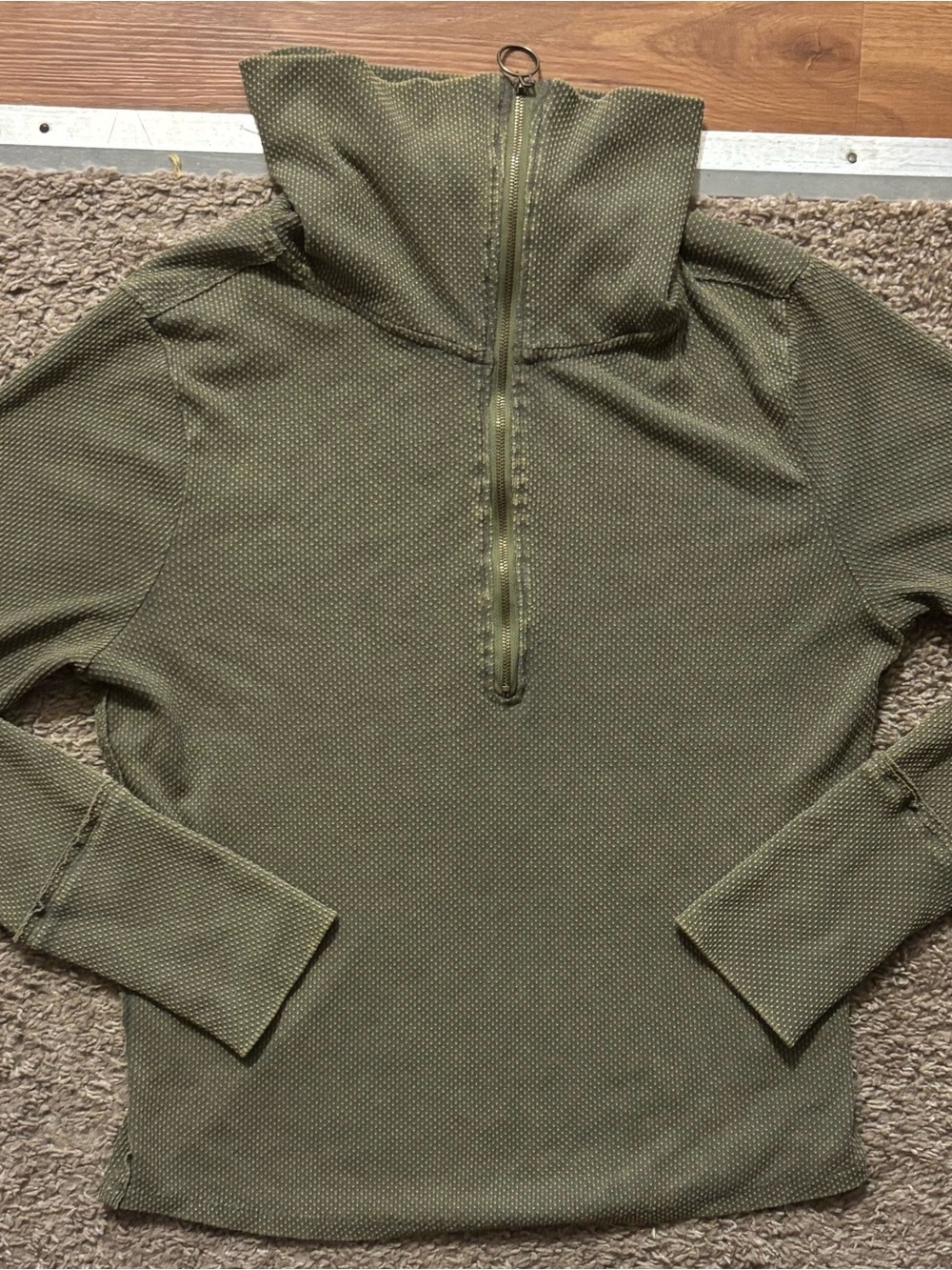 BKE Woman’s Sm Olive Green Half-Zip Long-Sleeve Waffle Knit Top Like New